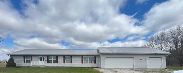 $324,900 | 5390 East Brown Road, Leesburg, IN 46538