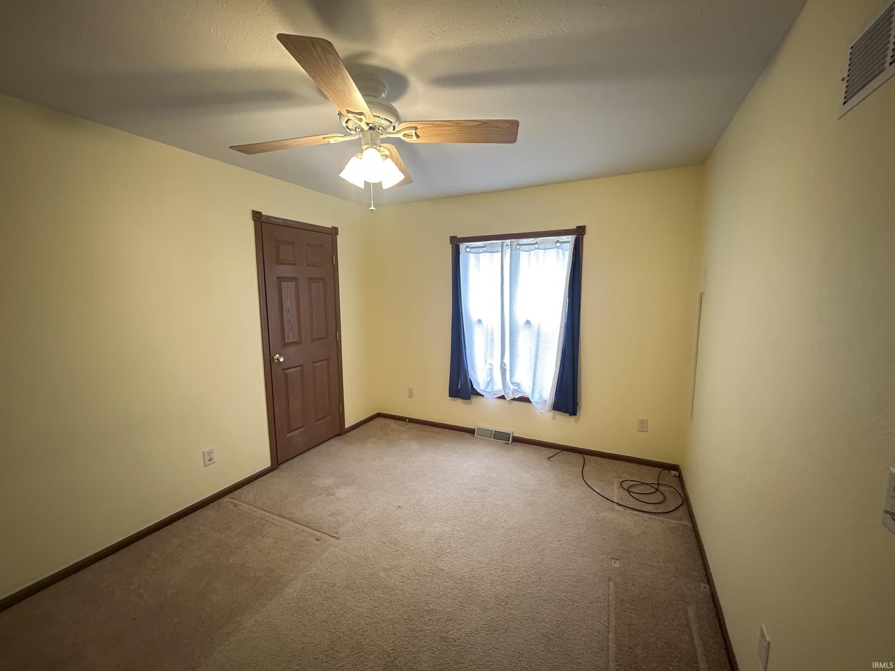 5390 East Brown Road Leesburg, IN 46538 - Photo 16 of 32