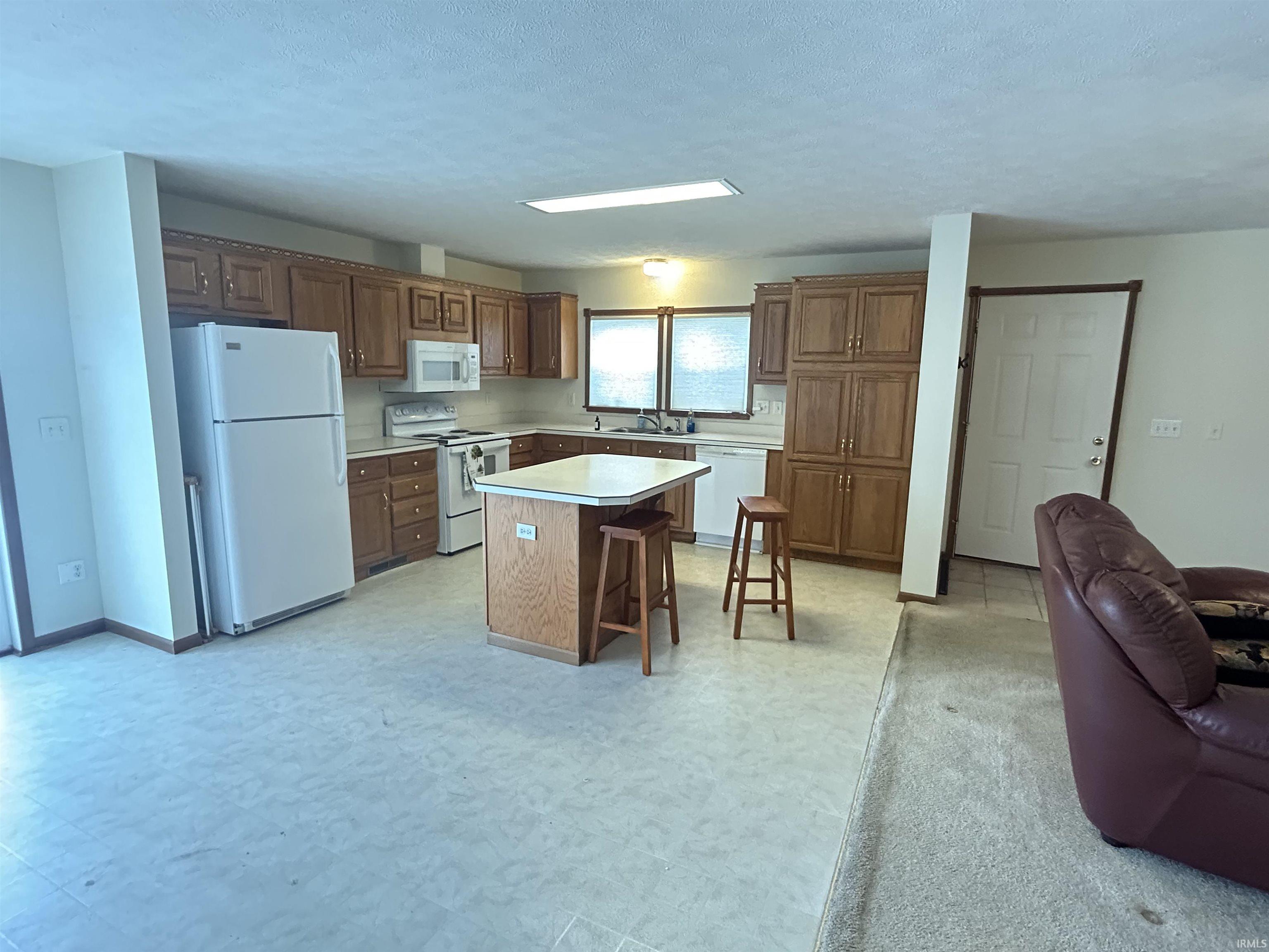 5390 East Brown Road Leesburg, IN 46538 - Photo 5 of 32