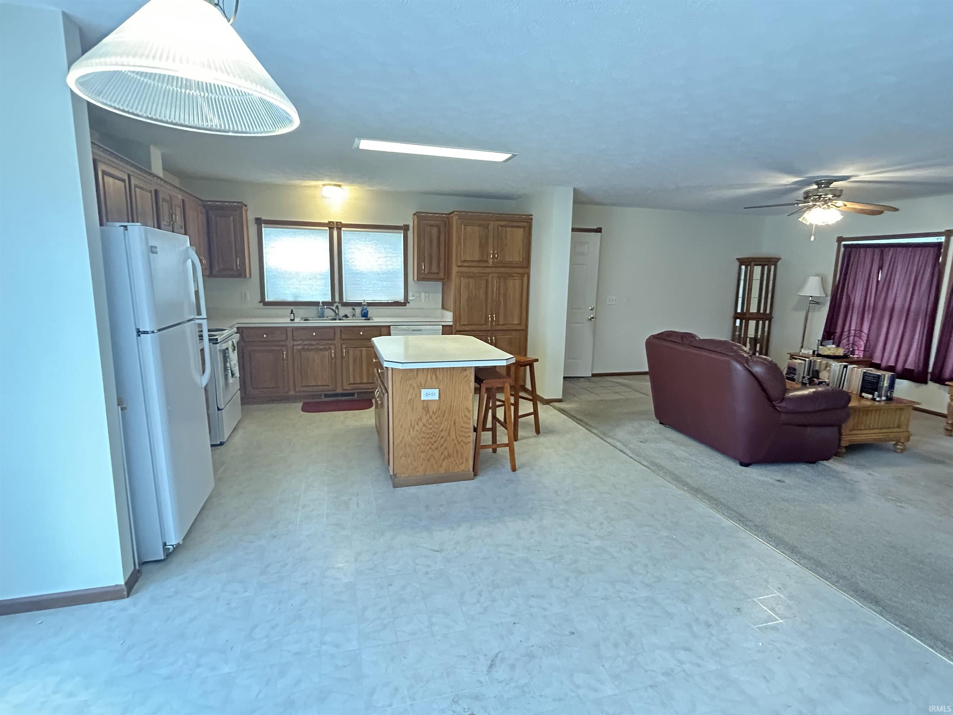 5390 East Brown Road Leesburg, IN 46538 - Photo 7 of 32