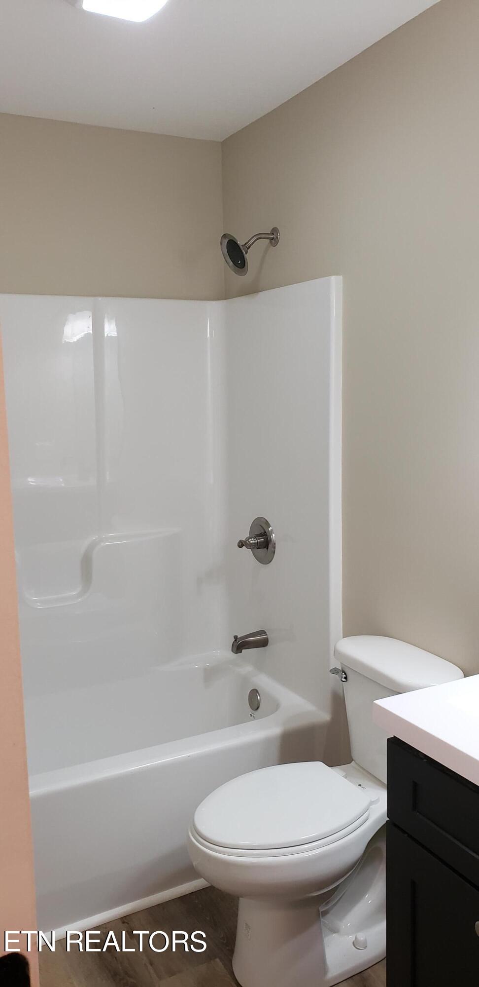 208 Thompson Farm Road Sweetwater, TN 37874 - Photo 14 of 20 Bathroom #2