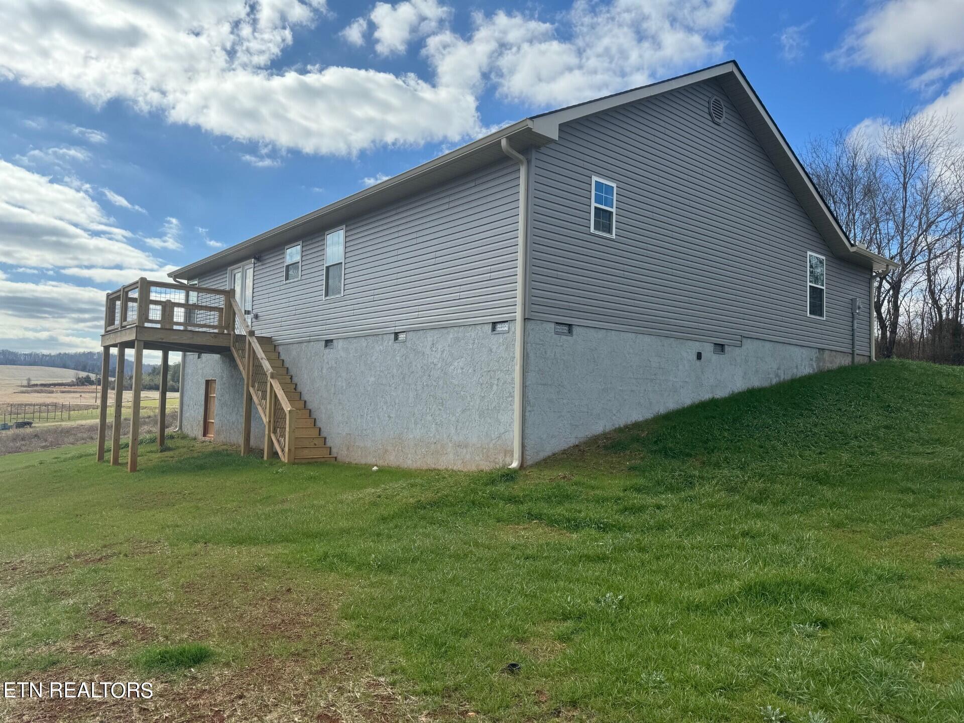 208 Thompson Farm Road Sweetwater, TN 37874 - Photo 4 of 20 Back and Side of House