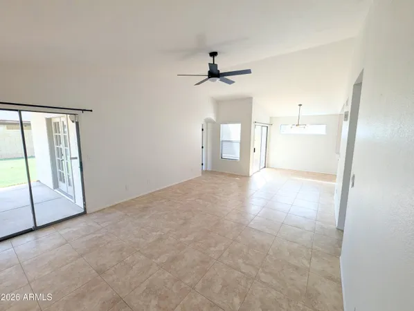 $1,995 | 11807 North 76th Avenue, Peoria, AZ 85345
