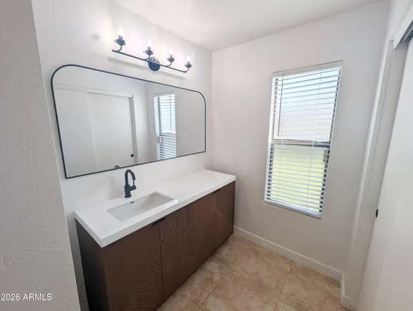$1,995 | 11807 North 76th Avenue, Peoria, AZ 85345