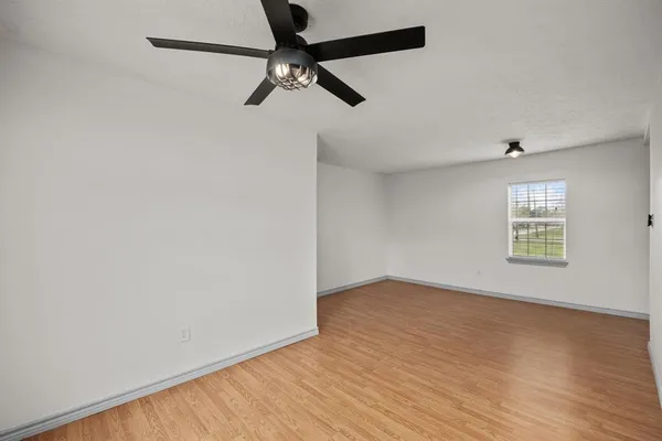 $1,750 | 325 East A Street, La Porte, TX 77571