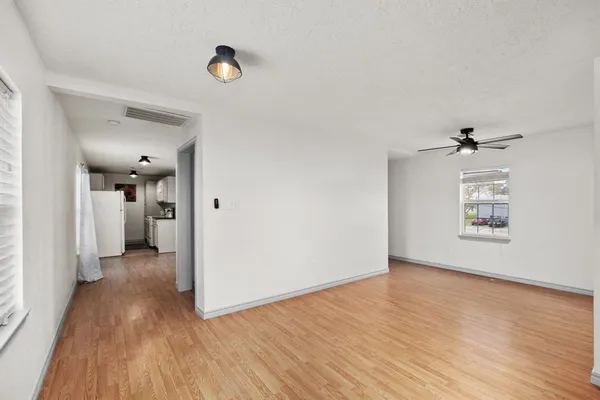 $1,750 | 325 East A Street, La Porte, TX 77571