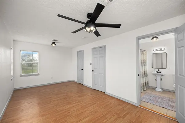 $1,750 | 325 East A Street, La Porte, TX 77571