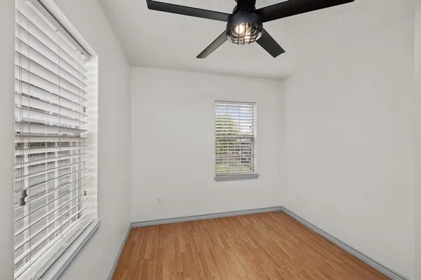 $1,750 | 325 East A Street, La Porte, TX 77571