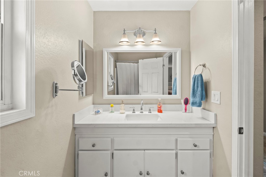 1866 Rory Lane, Unit 5 Simi Valley, CA 93063 - Photo 19 of 36
