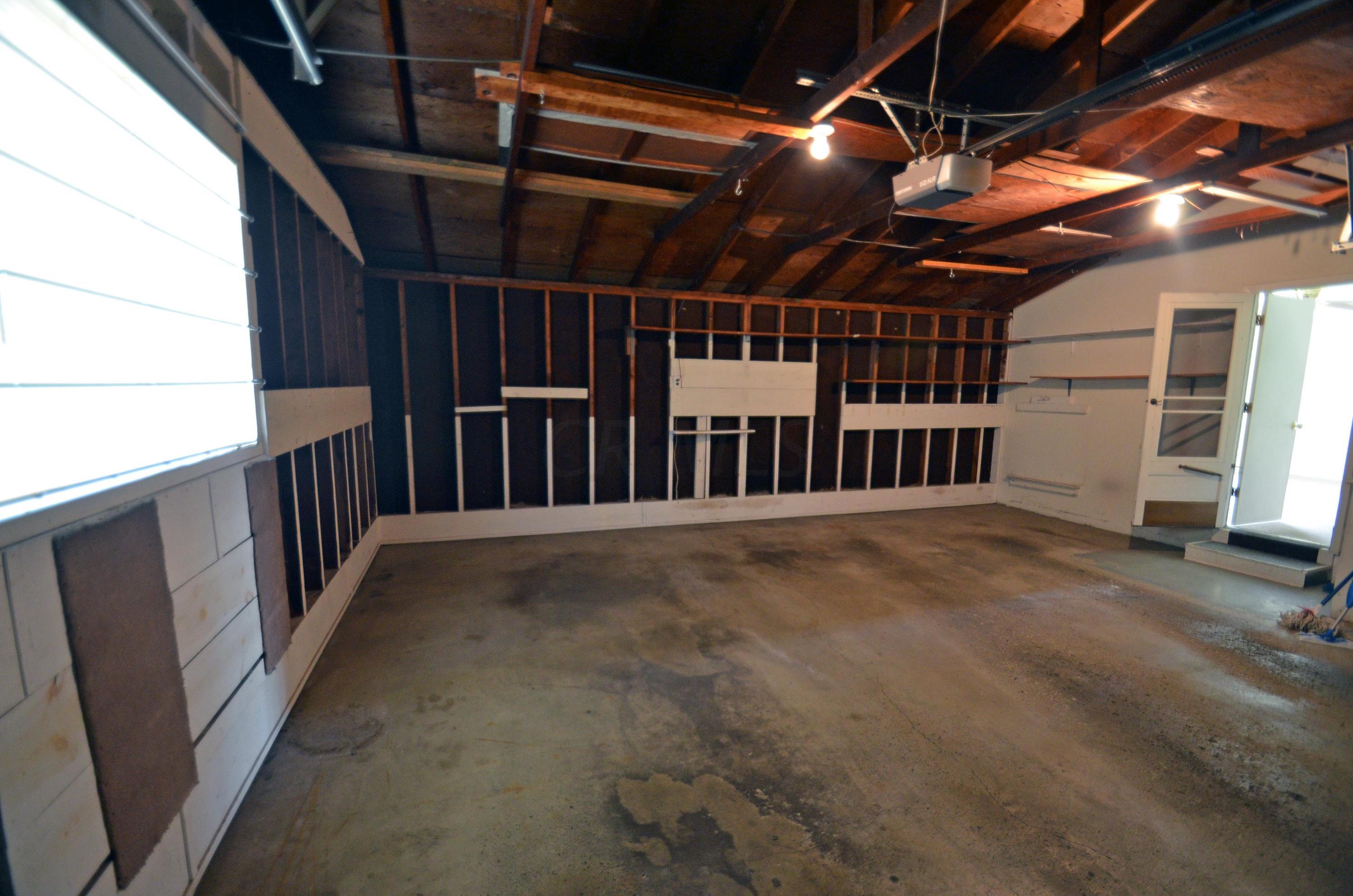 4931 Sawmill Road Columbus, OH 43235 - Photo 32 of 45 Gallery Image 32