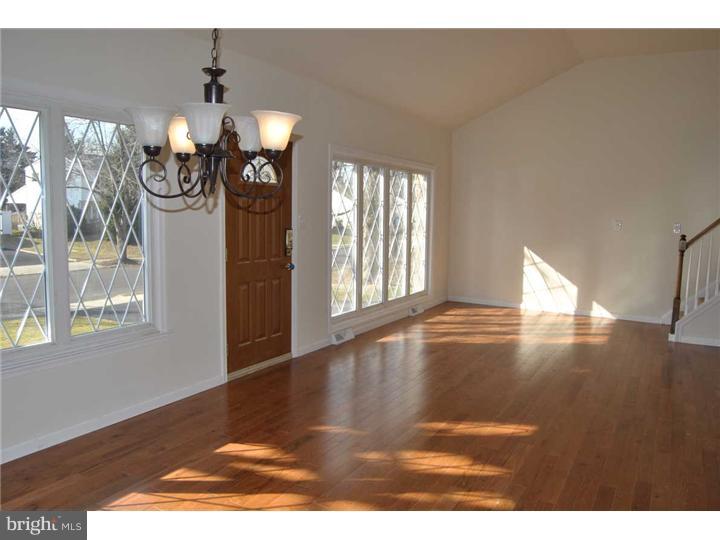 1411 Sinkler Road Warminster, PA 18974 - Photo 19 of 23 Living Room