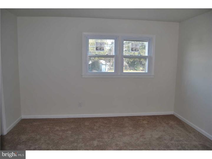 1411 Sinkler Road Warminster, PA 18974 - Photo 6 of 23 Gallery Image 6