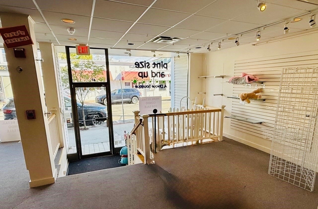 41 Atlantic Avenue, Unit 1 Marblehead, MA 01945 - Photo 4 of 5