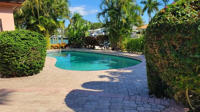 $8,500 | 638 South Owl Drive, Sarasota, FL 34236