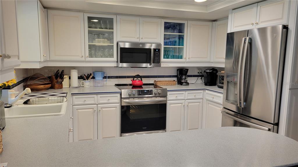 638 South Owl Drive Sarasota, FL 34236 - Photo 6 of 36