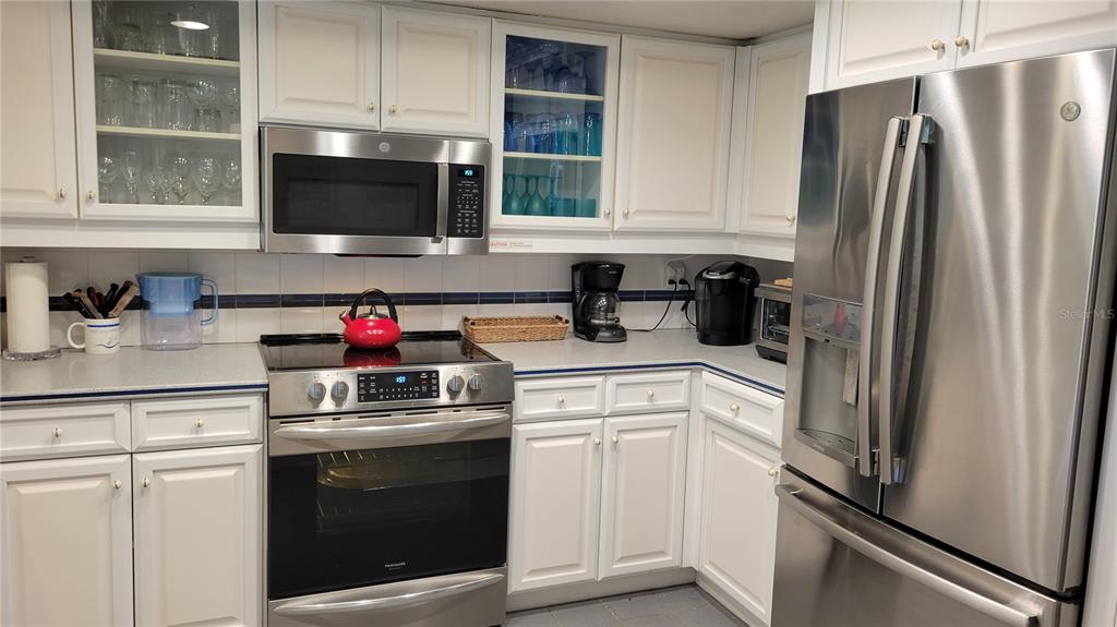 638 South Owl Drive Sarasota, FL 34236 - Photo 7 of 36