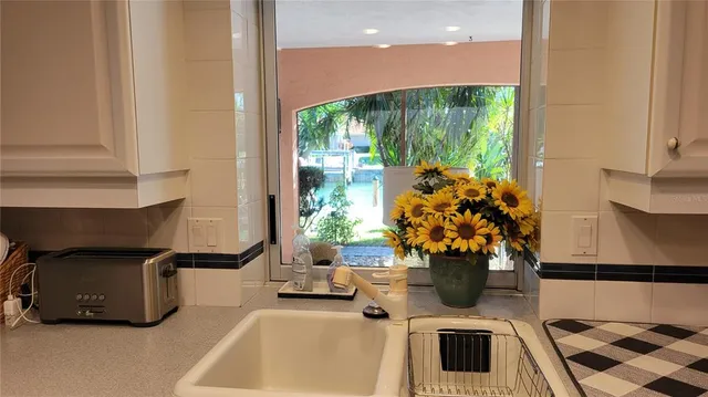 $8,500 | 638 South Owl Drive, Sarasota, FL 34236