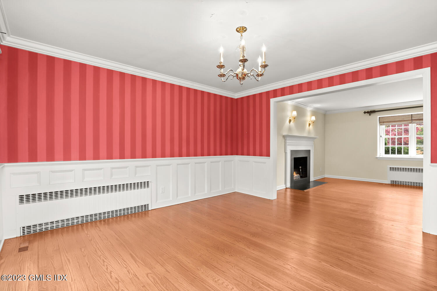 16 Intervale Place Greenwich, CT 06830 - Photo 7 of 23 16 Intervale Dining Living