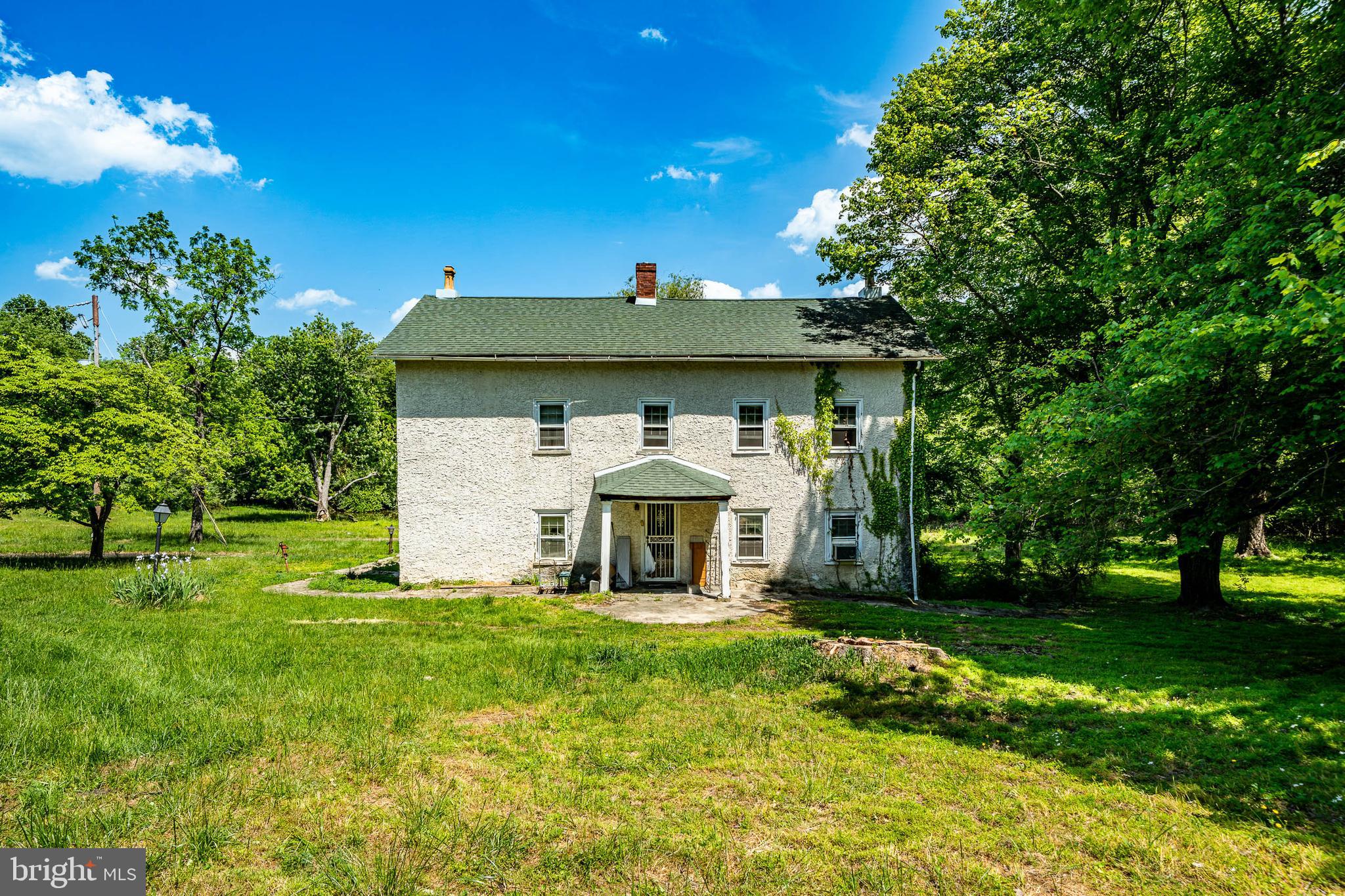 158 Locksley Road Glen Mills, PA 19342 - Photo 3 of 24