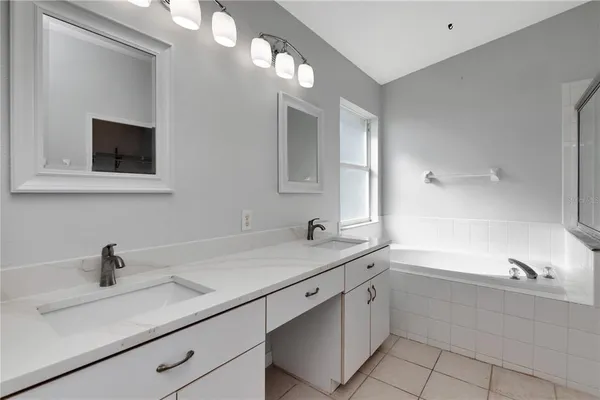 $2,200 | 34902 Teeview Lane, Zephyrhills, FL 33541