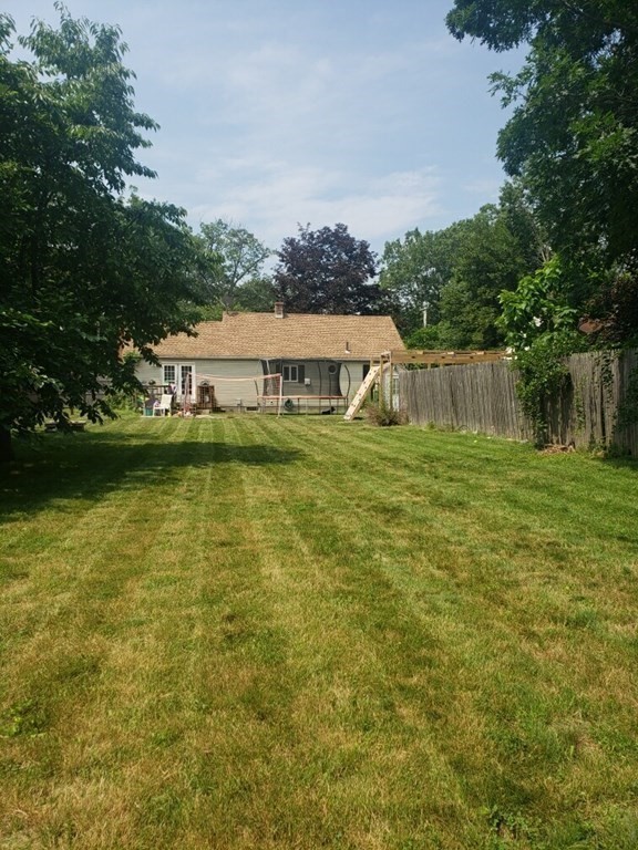 124 Point Grove Road Southwick, MA 01077 - Photo 2 of 18