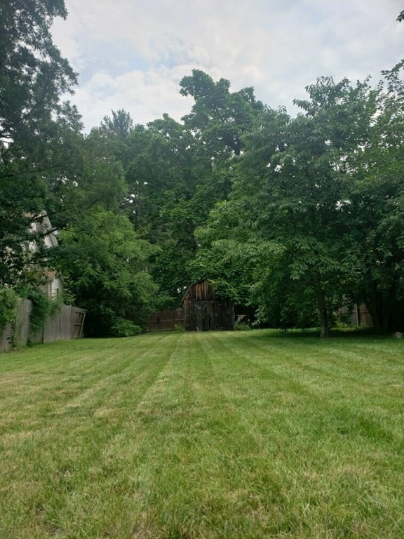 124 Point Grove Road Southwick, MA 01077 - Photo 4 of 18
