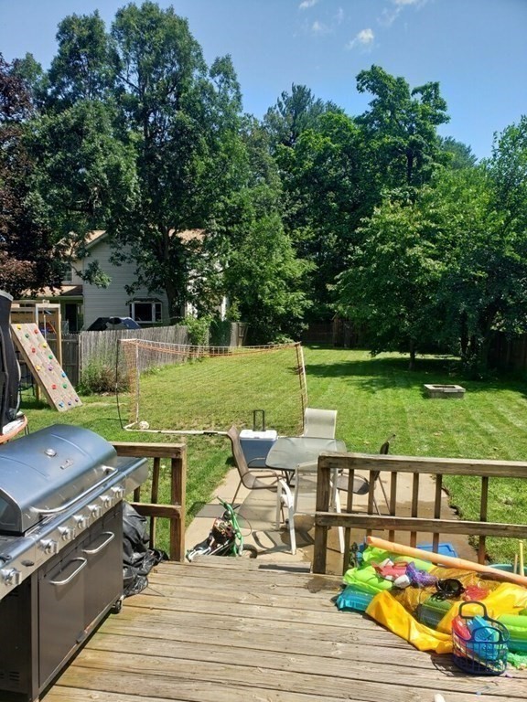 124 Point Grove Road Southwick, MA 01077 - Photo 5 of 18