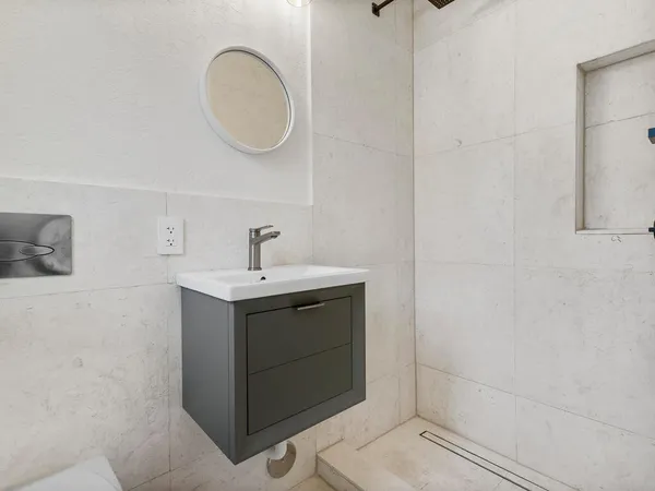$2,650,000 | 7820 Hawthorne Avenue, Miami Beach, FL 33141