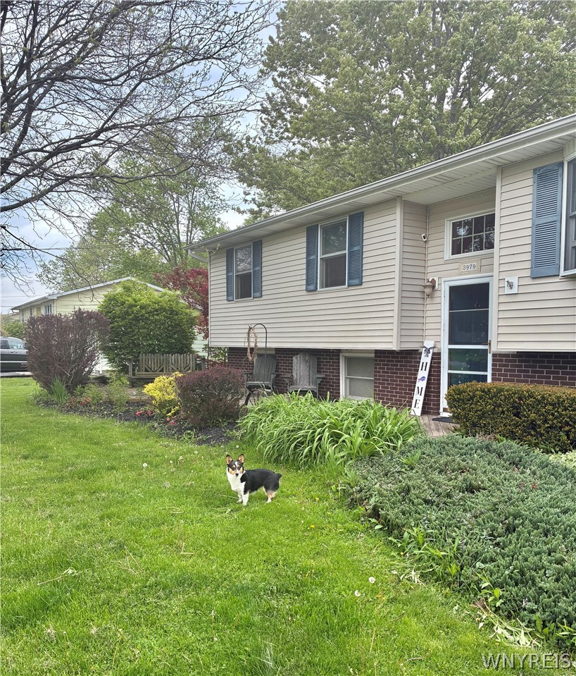 3979 Ridge Lea Drive Newfane, NY 14094 - Photo 2 of 50 BRICK/VINYL
