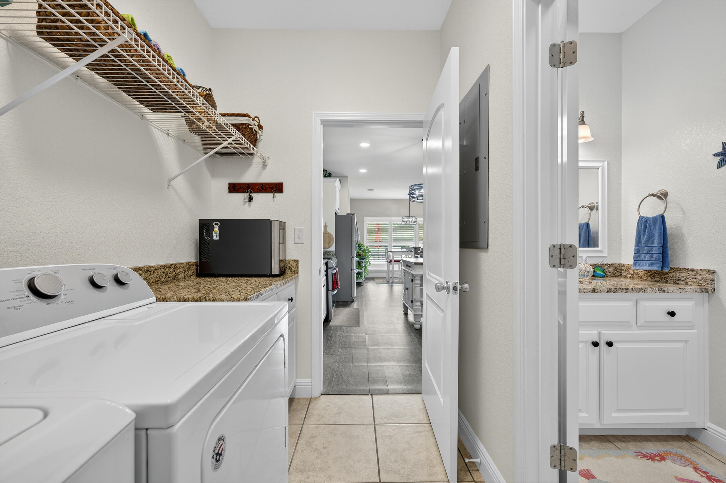 4036 Lakeview Drive Crestview, FL 32539 - Photo 31 of 45 a view of living room and kitchen