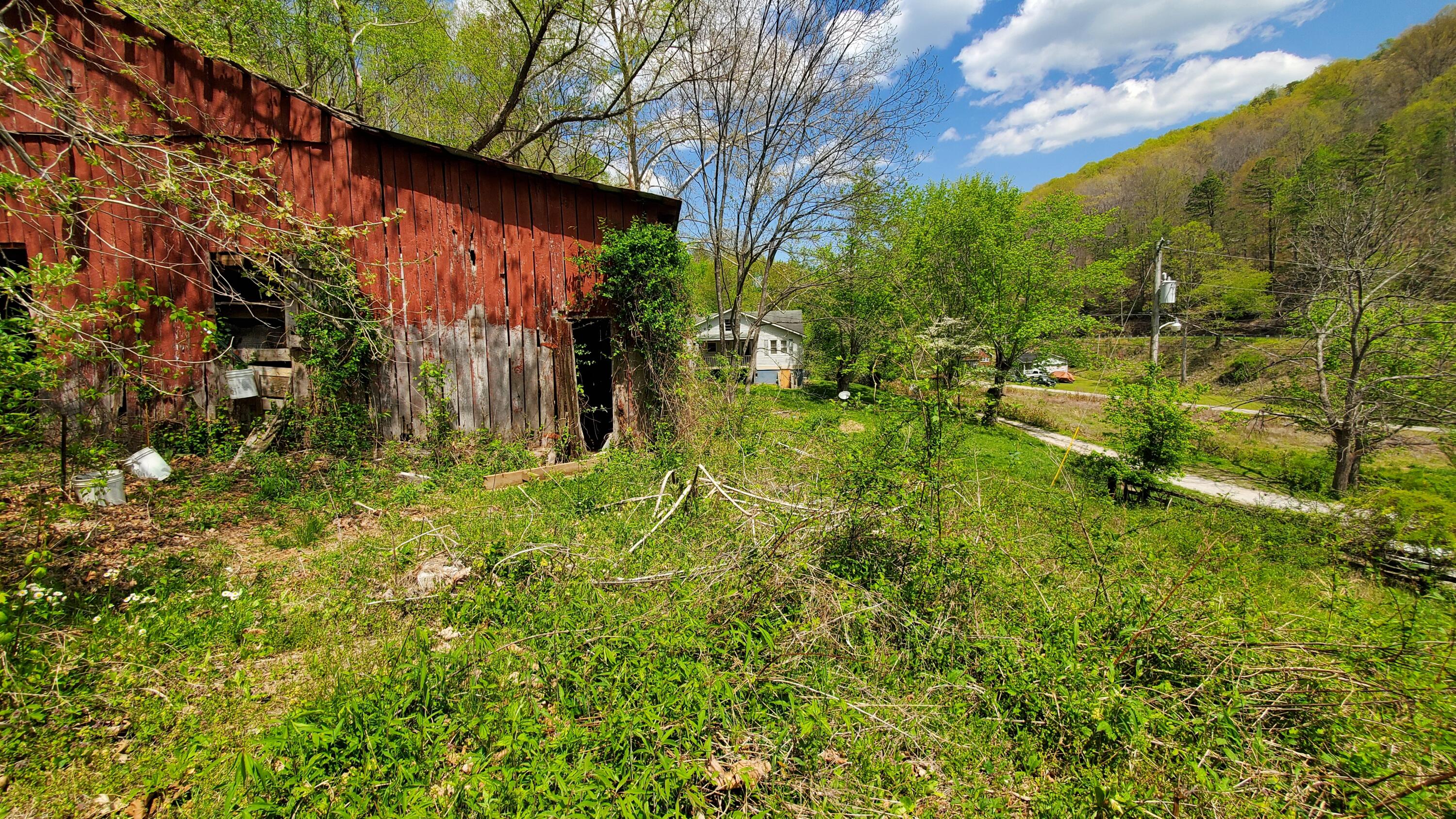 51 Old County Road McKee, KY 40447 - Photo 25 of 31 20230426_133840