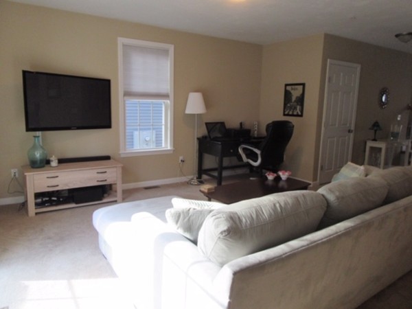89 Dudley Road, Unit 89 Berlin, MA 01503 - Photo 14 of 18