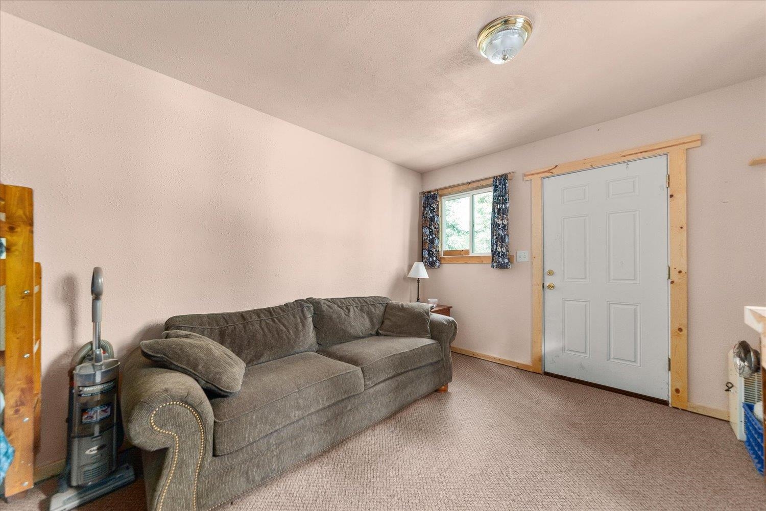 963 Thompson Road Elk, WA 99009 - Photo 6 of 30