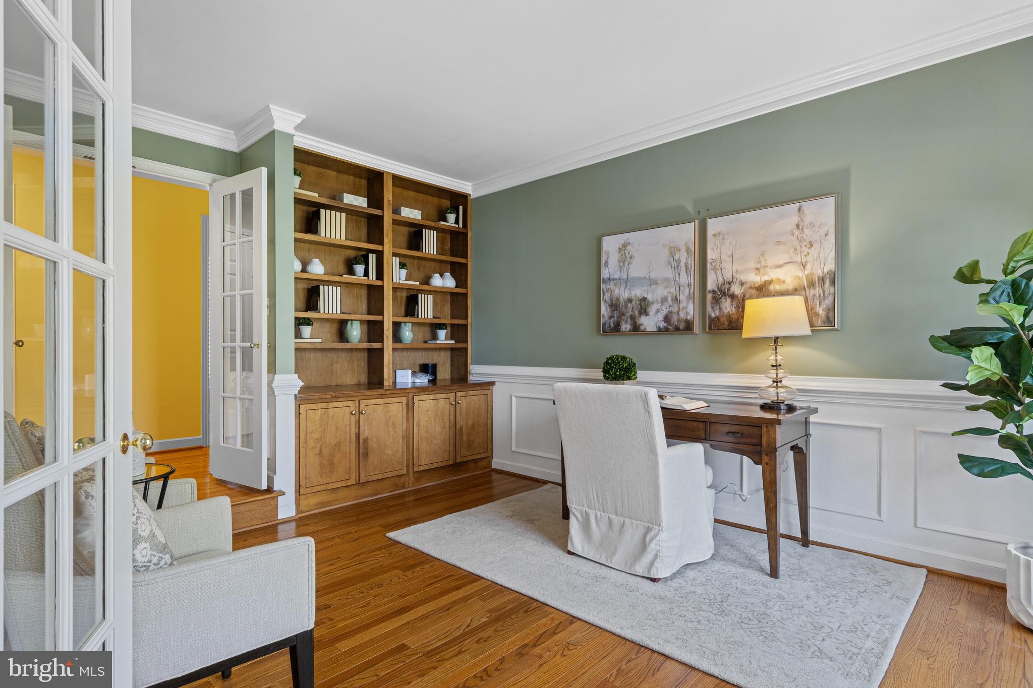 205 Ravenscliff Road Wayne, PA 19087 - Photo 29 of 65 main floor office with custom built ins