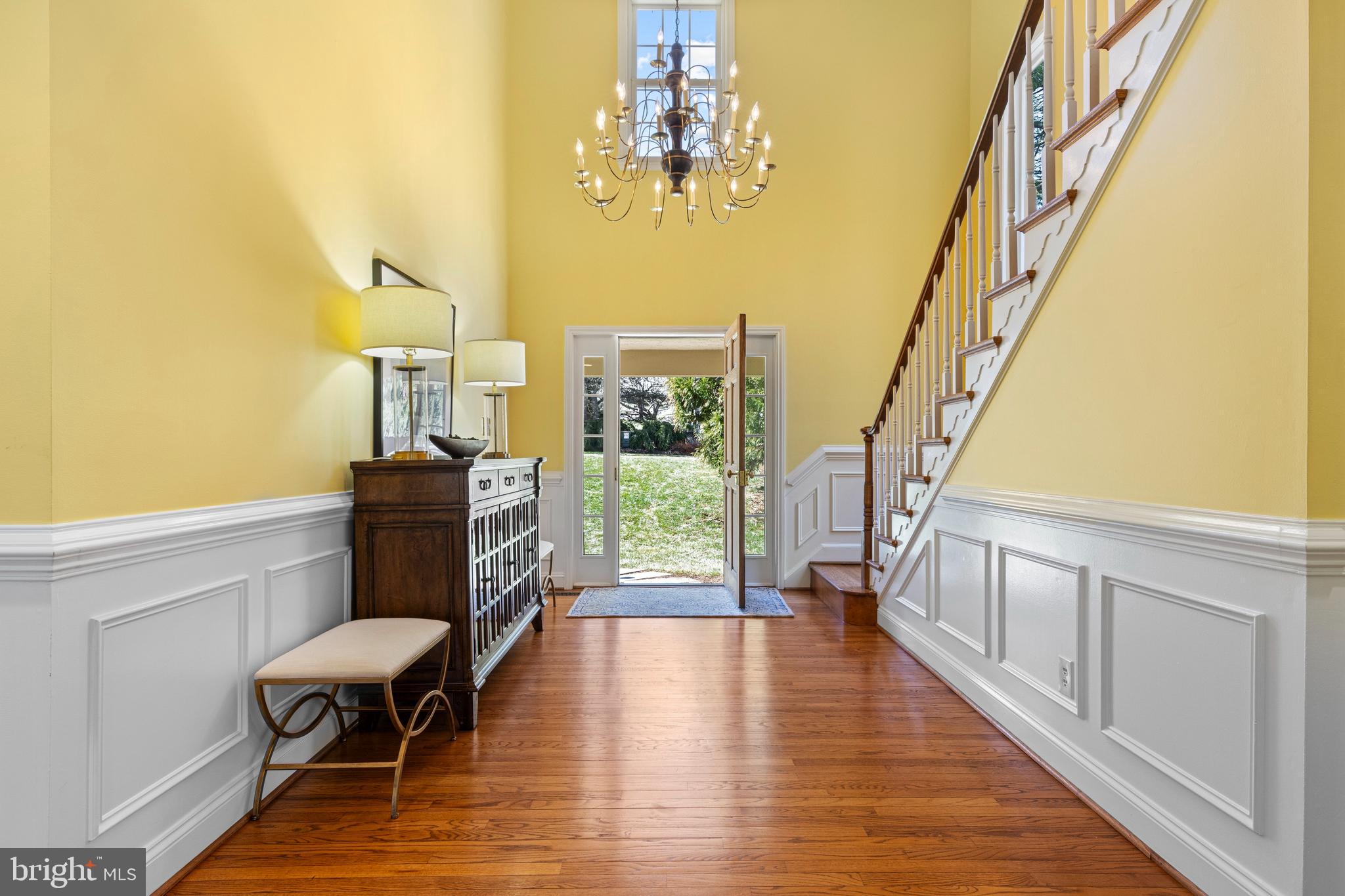 205 Ravenscliff Road Wayne, PA 19087 - Photo 34 of 65 foyer