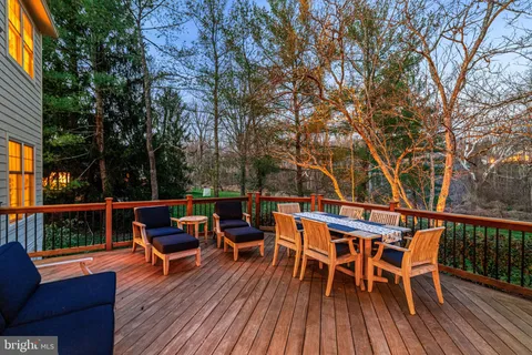 $1,975,000 | 205 Ravenscliff Road, Wayne, PA 19087