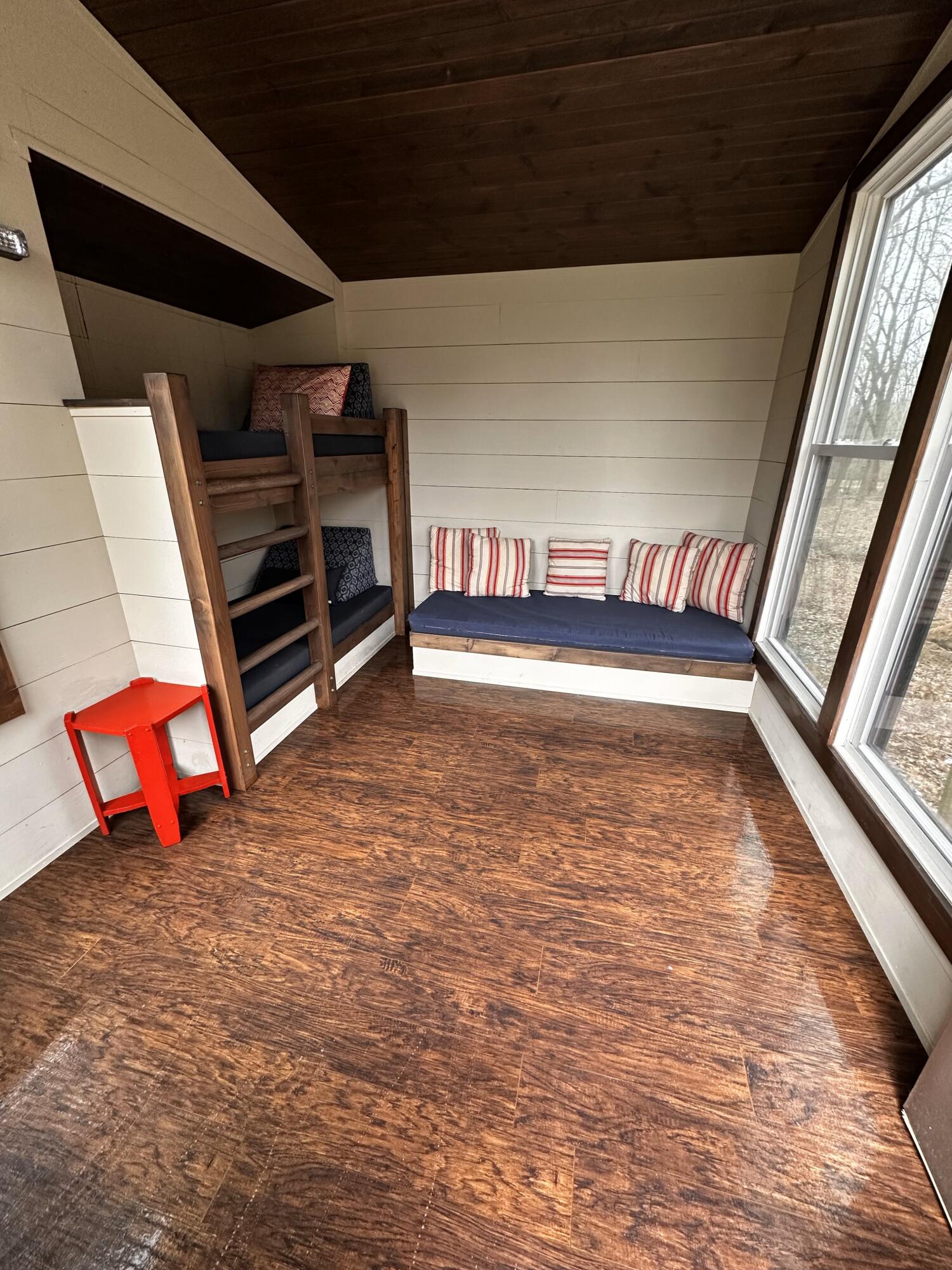 8633 West East Road Lakeside, MI 49128 - Photo 30 of 40 treehouse
