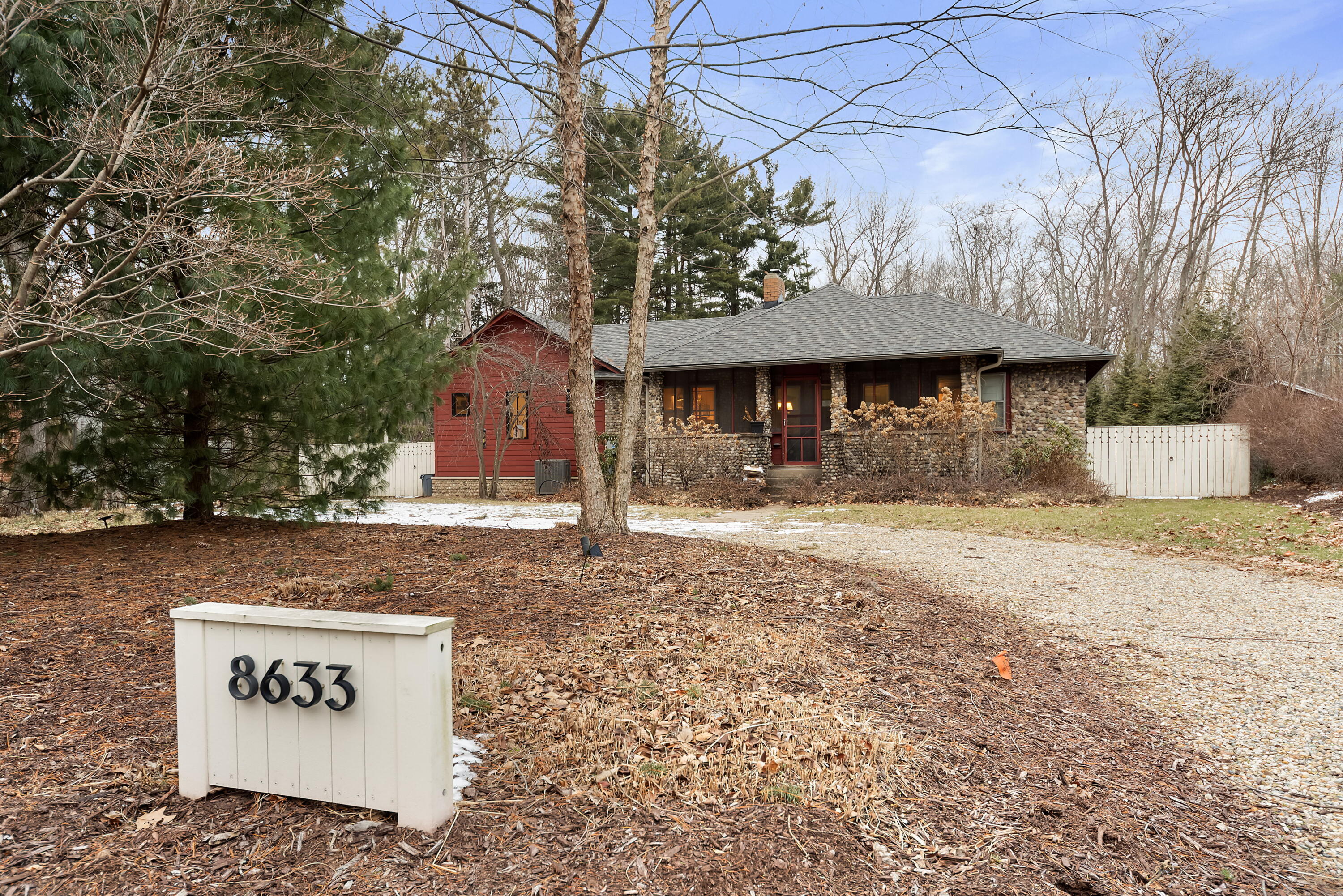 8633 West East Road Lakeside, MI 49128 - Photo 37 of 40 2_DavidYeeDDP_5547