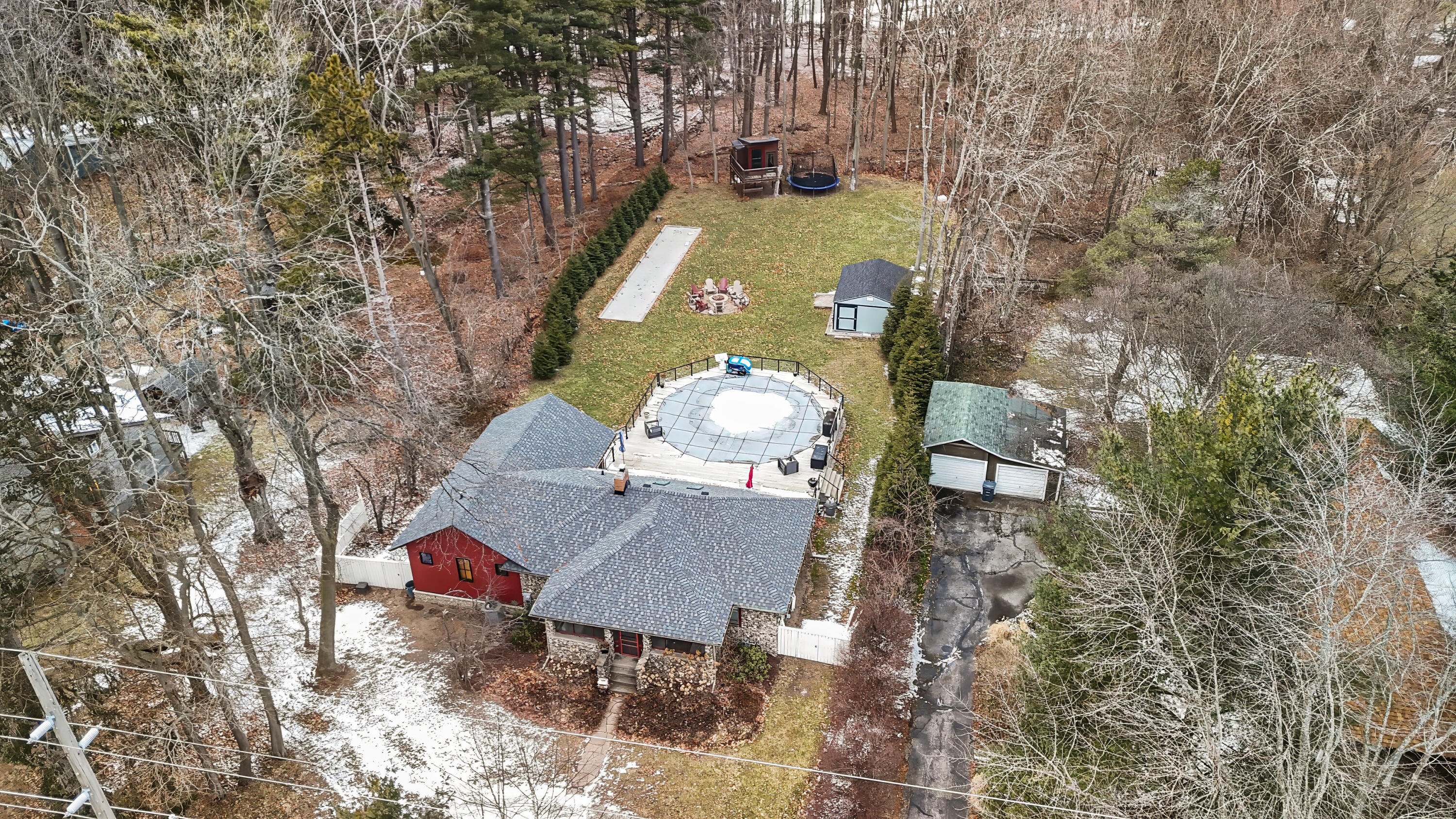 8633 West East Road Lakeside, MI 49128 - Photo 39 of 40 DJI_20250211164829_0622_D