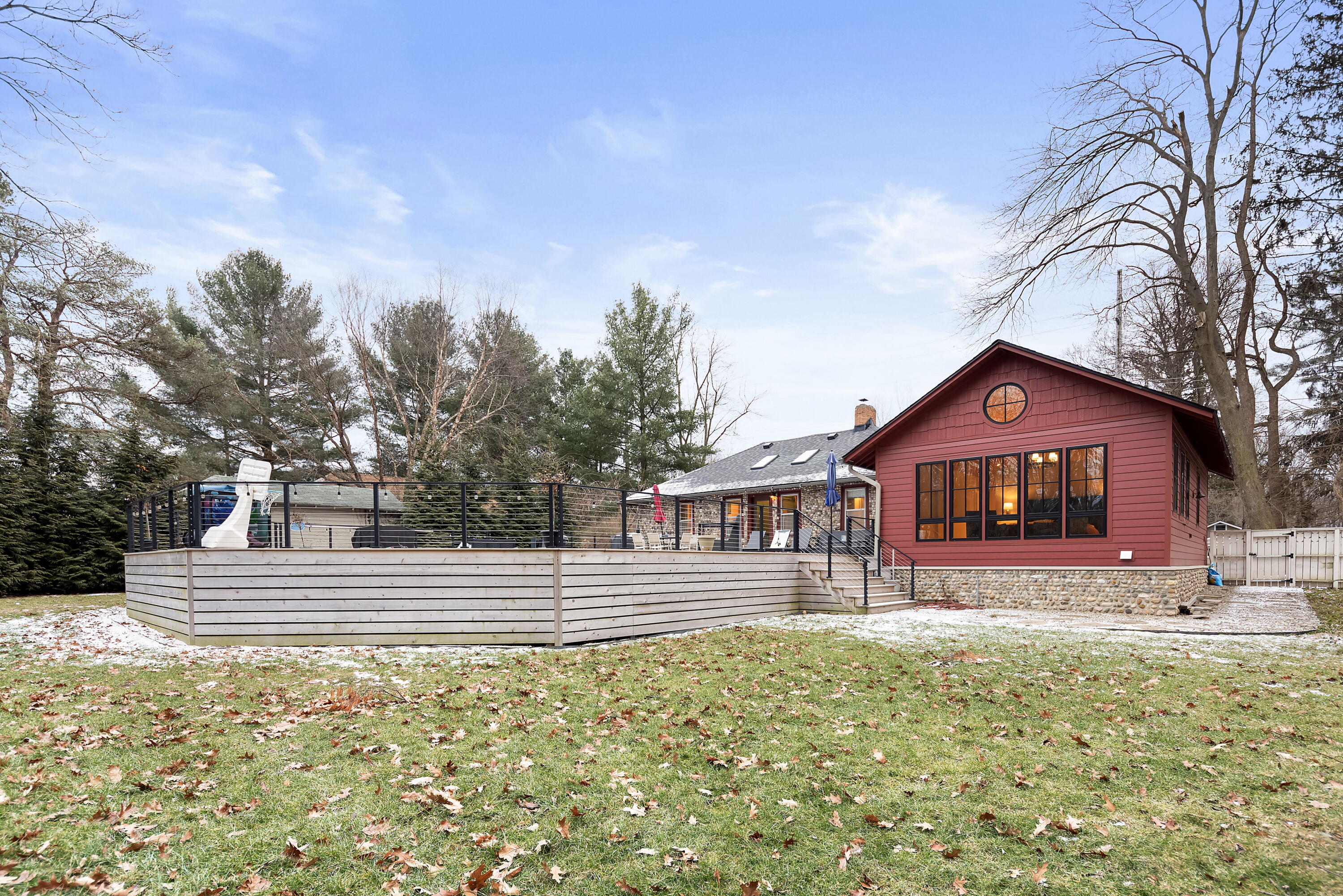 8633 West East Road Lakeside, MI 49128 - Photo 6 of 40 25_DavidYeeDDP_5557