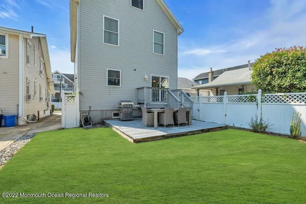 a view of outdoor space yard and patio