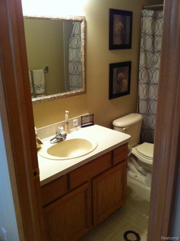 28381 Lange Road New Baltimore, MI 48047 - Photo 21 of 24 IMG_0076