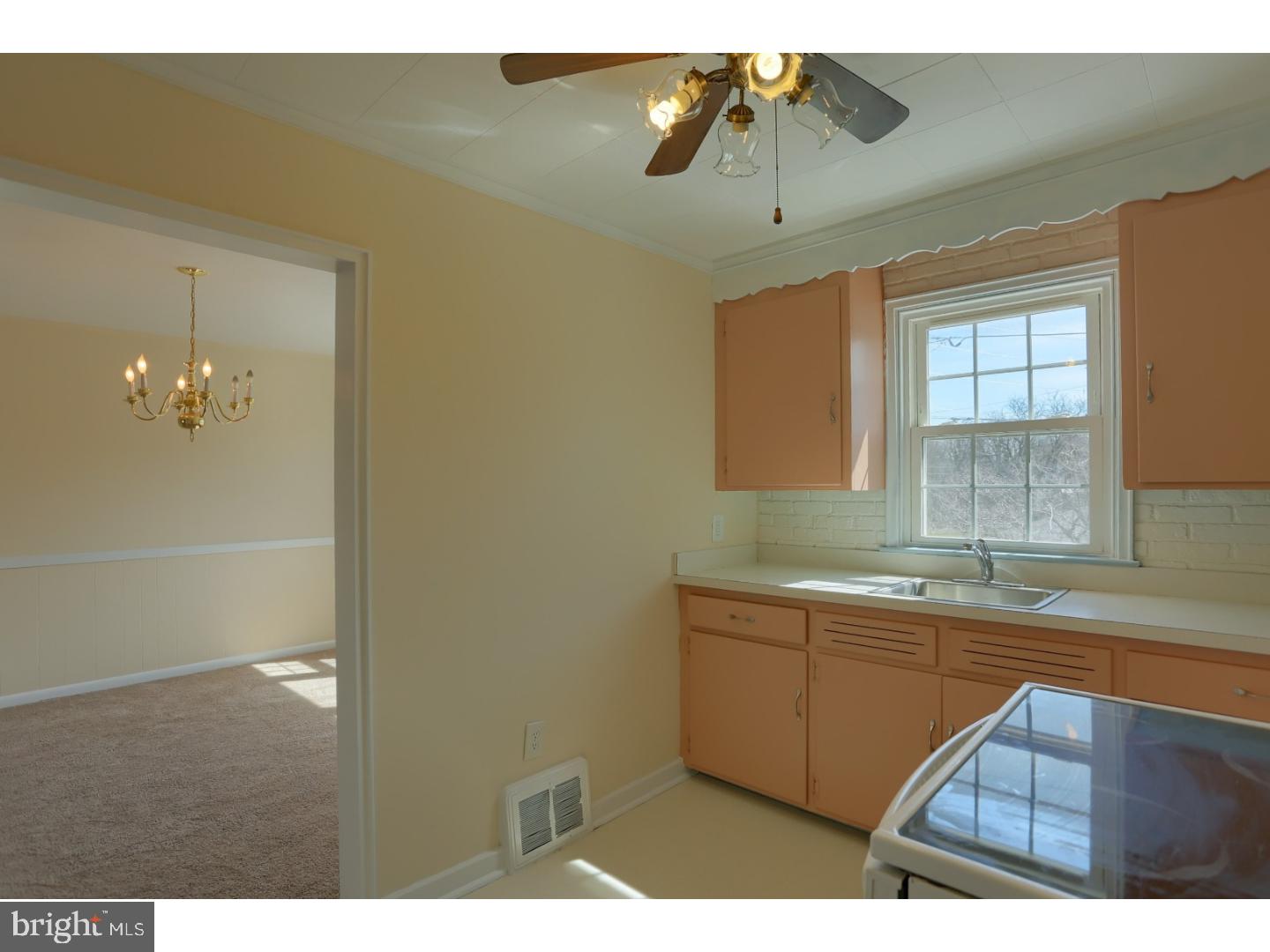 205 Sycamore Road West Reading, PA 19611 - Photo 12 of 25