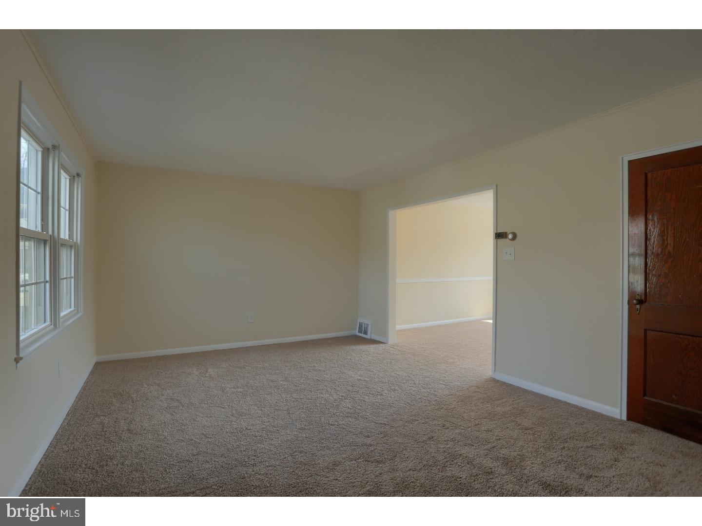 205 Sycamore Road West Reading, PA 19611 - Photo 4 of 25