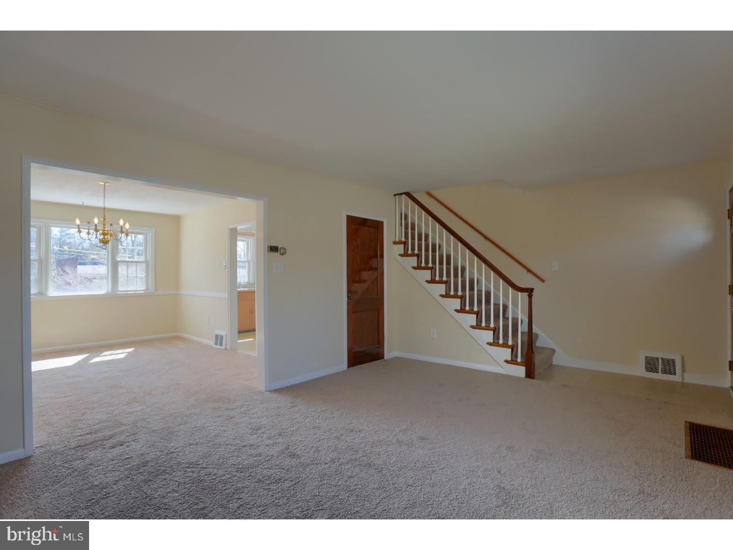 205 Sycamore Road West Reading, PA 19611 - Photo 5 of 25