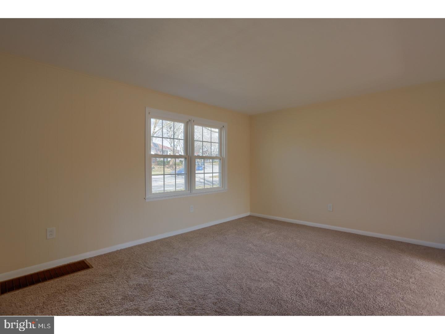 205 Sycamore Road West Reading, PA 19611 - Photo 7 of 25