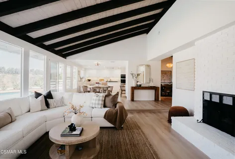 $2,175,000 | 1884 Calle Salto, Thousand Oaks, CA 91360