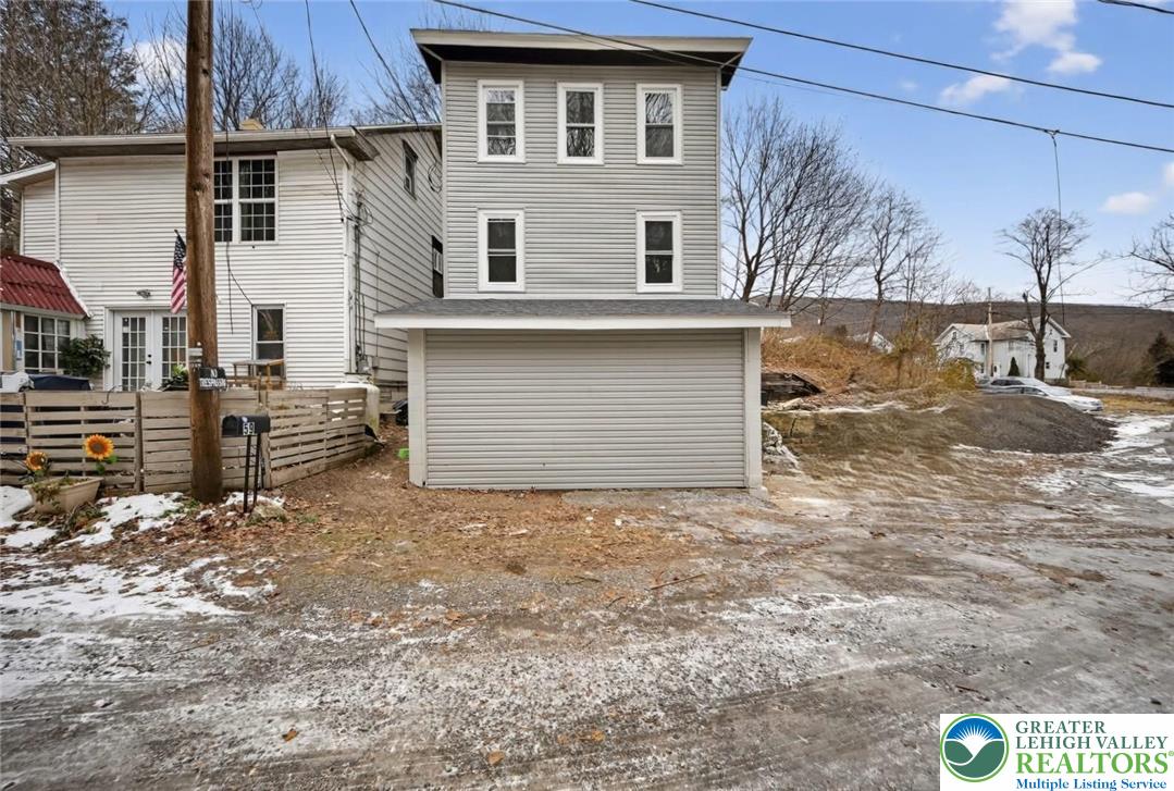 51 Spring Street Lehighton, PA 18235 - Photo 2 of 18