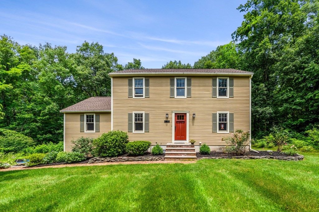 17 Hannan Ridge Road Haverhill, MA 01832 - Photo 1 of 42 Gallery Image 1