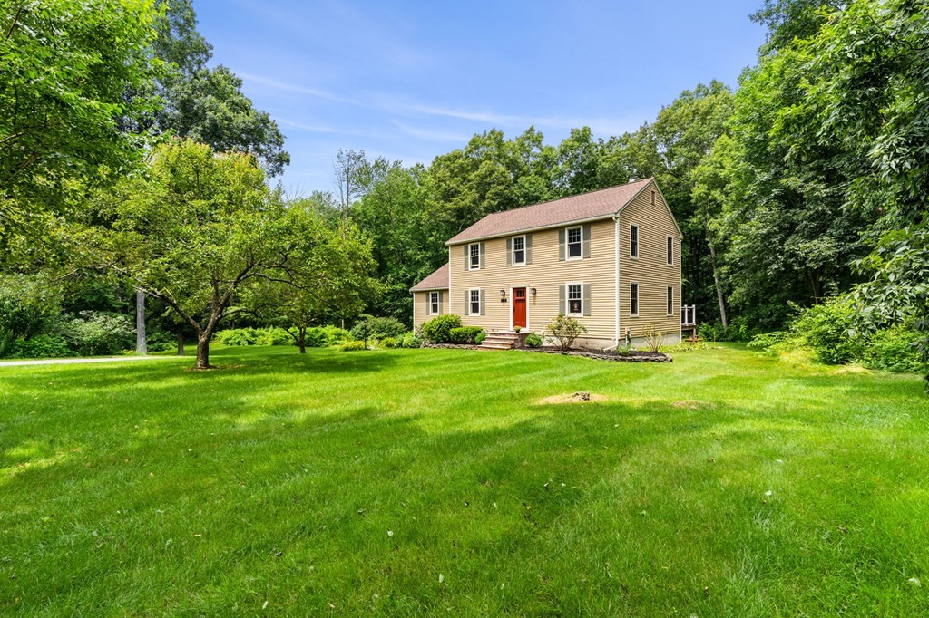 17 Hannan Ridge Road Haverhill, MA 01832 - Photo 2 of 42 Gallery Image 2
